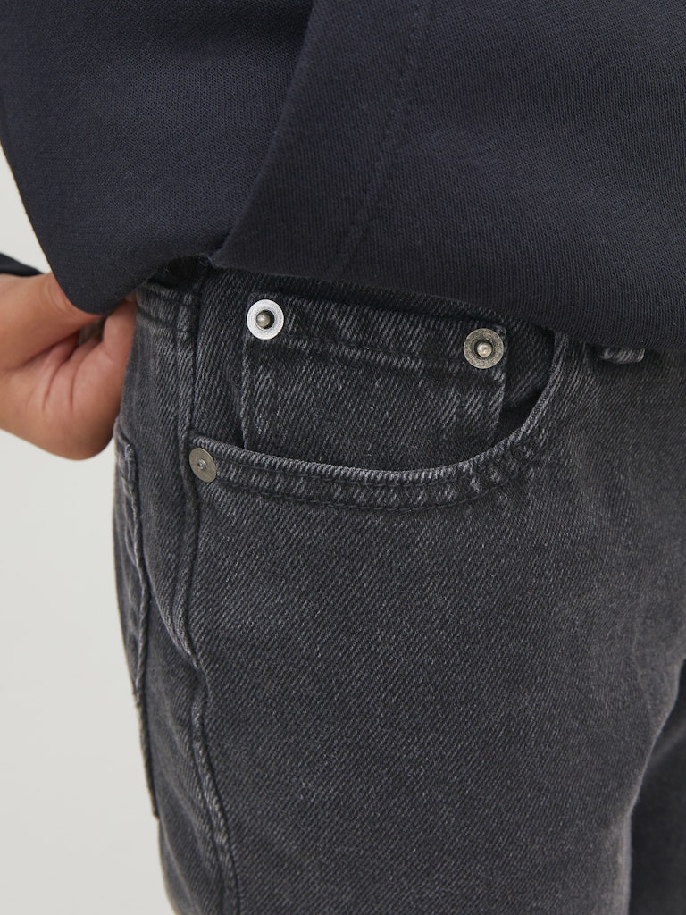 12237675_35893-2.jpg